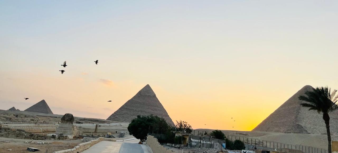 The Gate Hotel Front Pyramids & Sphinx View Kafret el-Gabal Exterior foto