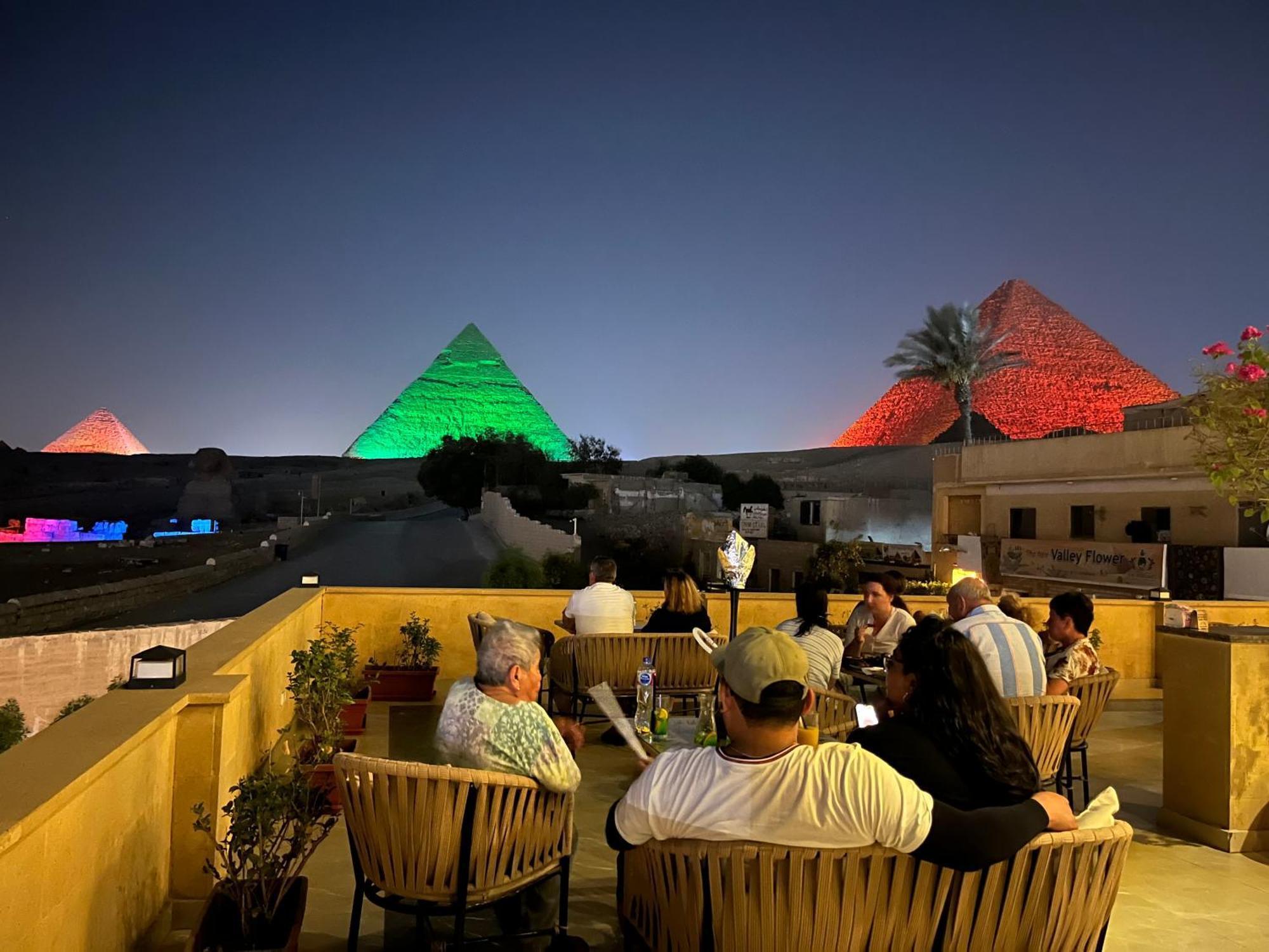The Gate Hotel Front Pyramids & Sphinx View Kafret el-Gabal Exterior foto